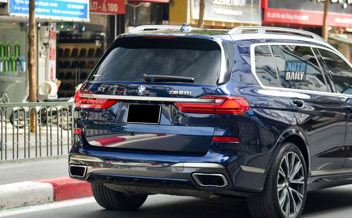 BMW X7 M50i độc nhất Việt Nam tái xuất sau thời gian nằm dưới lớp bụi 1.jpg