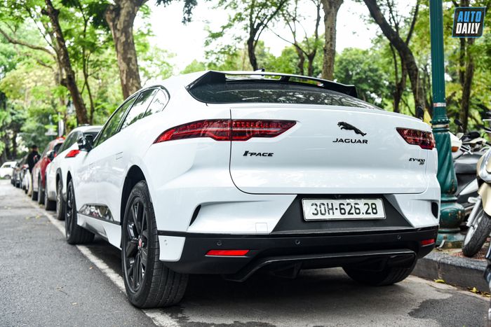 Xe điện Jaguar I-Pace EV400 chính hãng tại Hà Nội, có thể đi được 470 km sau mỗi lần sạc adt-2240.jpg