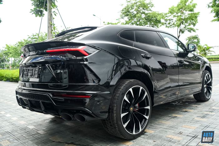 Ảnh chi tiết của Lamborghini Urus 2022 mới tại Việt Nam, có giá không dưới 20 tỷ đồng (ảnh số 1)