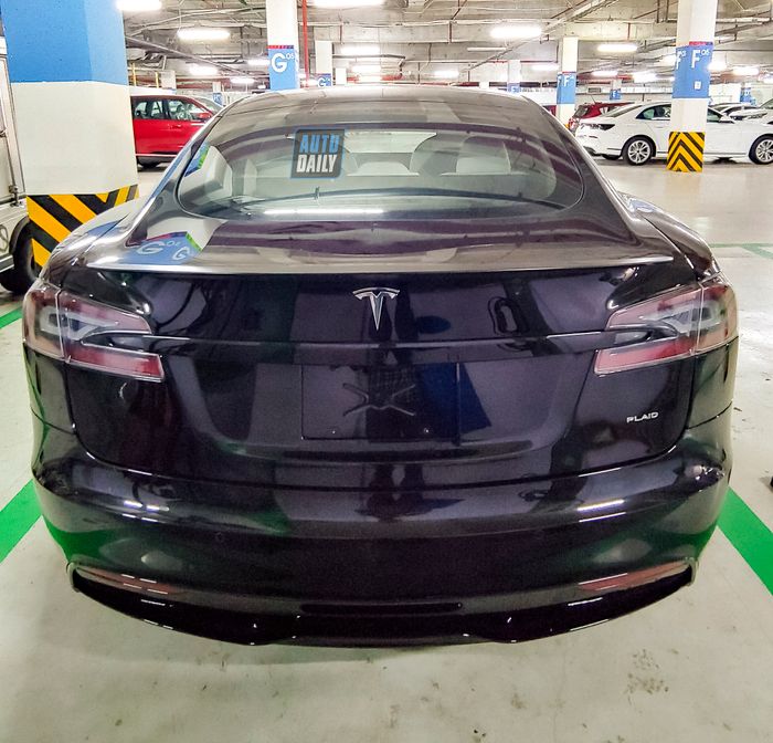 Chi tiết về siêu xe điện Tesla Model S Plaid 1.020 mã lực tại Việt Nam tesla-model-s-1-copy.jpg