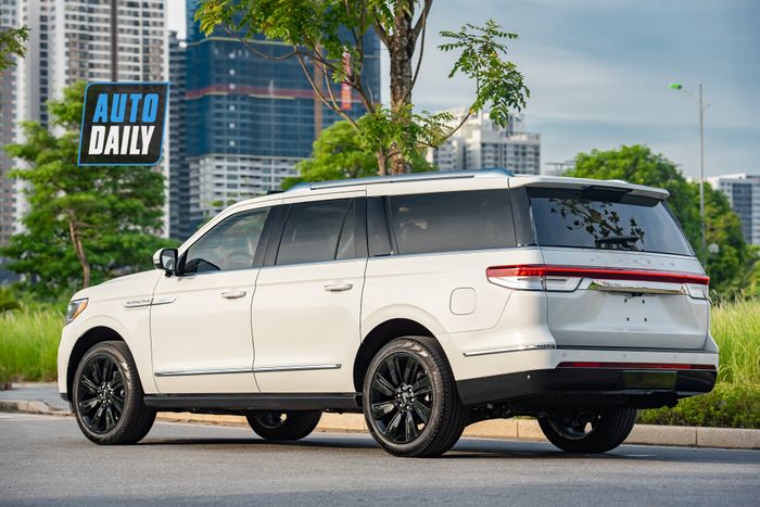 Khám phá chiếc Lincoln Navigator 2022, mẫu xe giá hơn 8 tỷ đầu tiên về Việt Nam lincoln-navigator-2022-dau-tien-viet-nam-Mytour-19.JPG