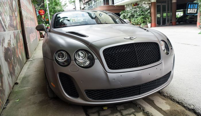 Bentley Continental SuperSports Convertible hiện diện tại Hà Nội adt-2725.jpg