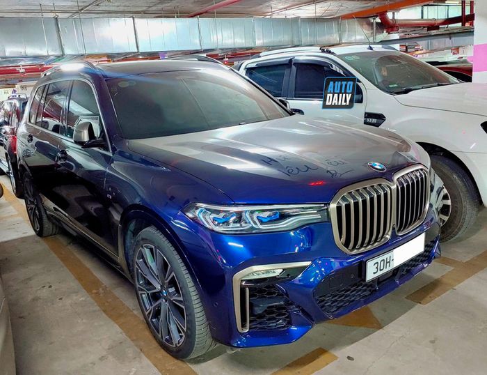 BMW X7 M50i độc nhất Việt Nam tái xuất sau thời gian lâu nằm dưới lớp bụi 18.jpg