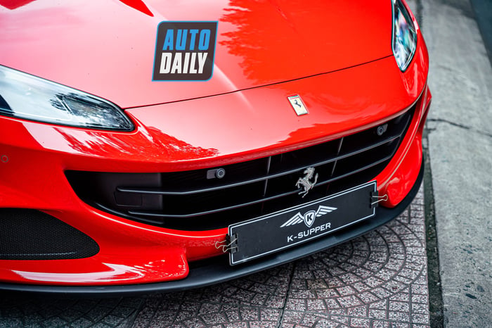 Thăm gần chiếc Ferrari Portofino M đầu tiên đặt chân tới Việt Nam: siêu xe mui trần với giá cực kỳ hấp dẫn chưa đến 20 tỷ đồng ferrari-portofino-m-dau-tien-viet-nam-Mytour-7.JPG