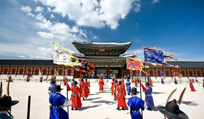 Cung điện Gyeongbokgung, viên ngọc quý của du lịch Hàn Quốc