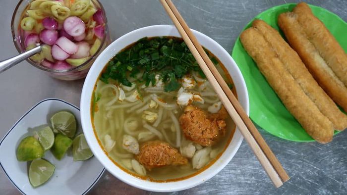 Bánh canh Hội An - Món đặc sản phố cổ thu hút hàng vạn người yêu thích 5