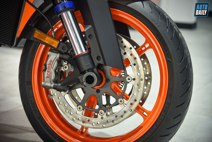 Thông tin chi tiết về KTM 1290 Super Duke R Evo với giá bằng Hyundai Tucson xăng đặc biệt ktm-1290-super-duke-r-8.jpg