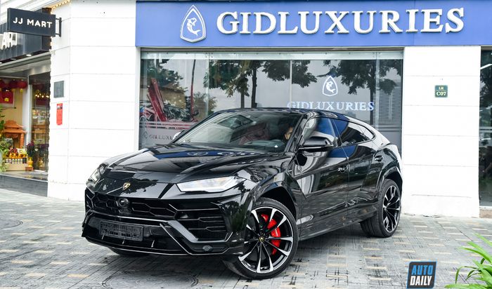 Thông tin chi tiết về chiếc Lamborghini Urus 2022 có giá hơn 20 tỷ đồng tại Việt Nam 11.jpg