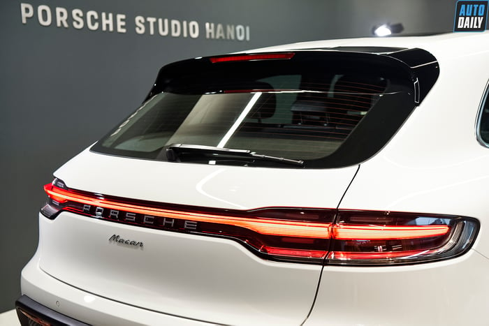 Ảnh chi tiết Porsche Macan 2022 giá từ 2,992 tỷ đồng m13.jpg