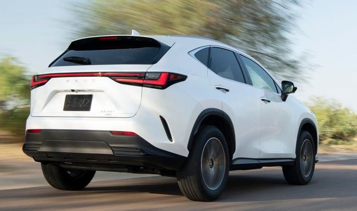 Lexus NX 2022 sẽ ra mắt tại Việt Nam vào ngày mai, cạnh tranh Mercedes-Benz GLC. 960x0.jpeg