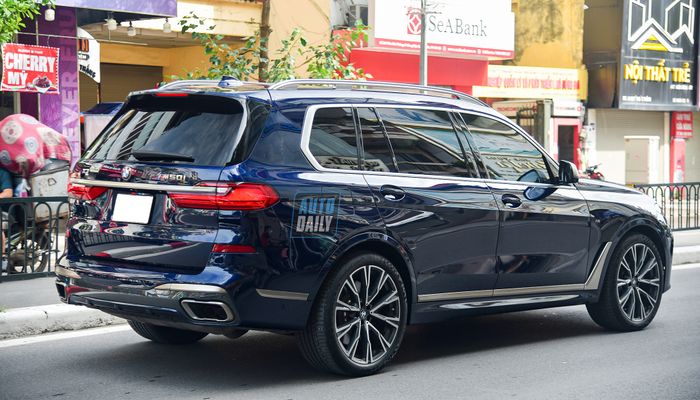 BMW X7 M50i độc nhất Việt Nam tái xuất sau thời gian lâu nằm dưới lớp bụi 7.jpg