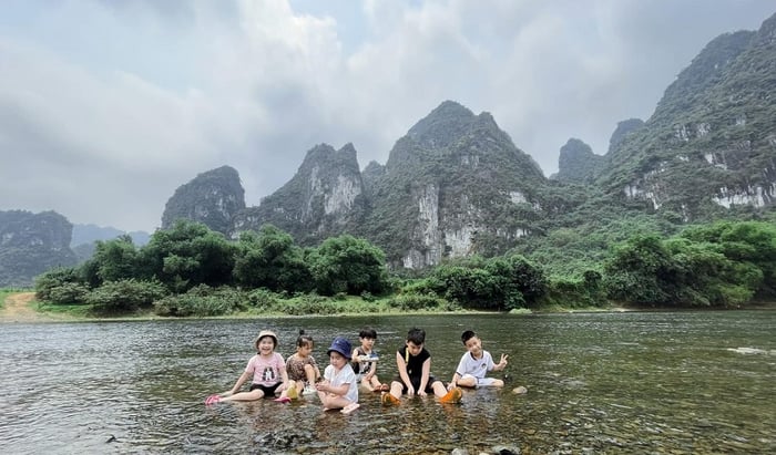 Tắm hồ Thung Nai Hòa Bình, khám phá làng quê đậm bản sắc dân tộc phiên bản 4