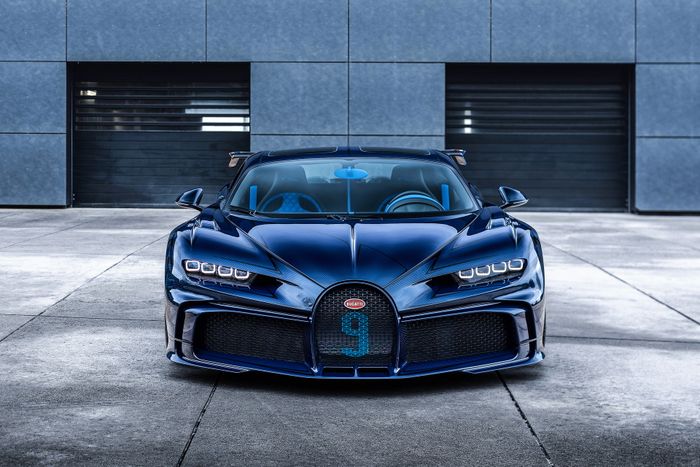 Cặp đôi Bugatti Chiron được tùy chỉnh màu sơn mất 5 tuần để hoàn thiện bugatti-chiron-vagues-de-lumiere-5.jpg