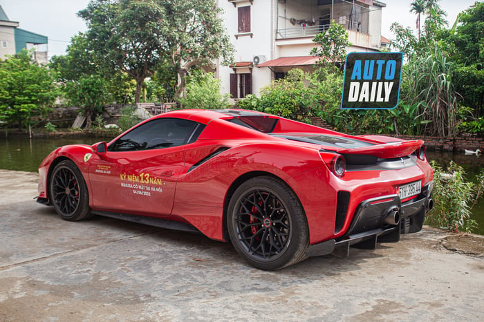 Có gì đặc biệt trên chiếc Ferrari 488 Pista Spider, có giá gần 40 tỷ đồng, khiến nó trở thành trung tâm chú ý ngay khi về Việt Nam?