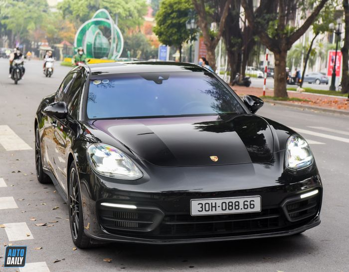 Ngắm Porsche Panamera 4 Executive 2021 khoe dáng trên phố Hà Nội adt-3790.jpg