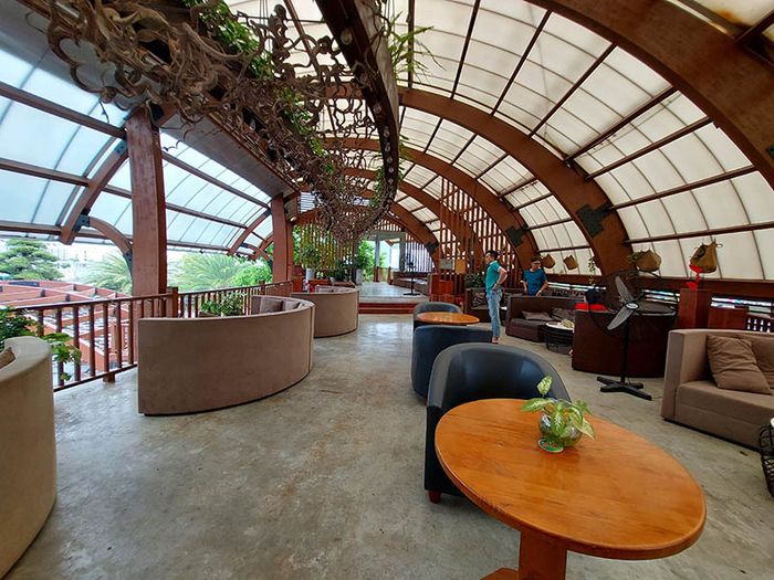 Khám phá không gian đẳng cấp của Sophia Cafe