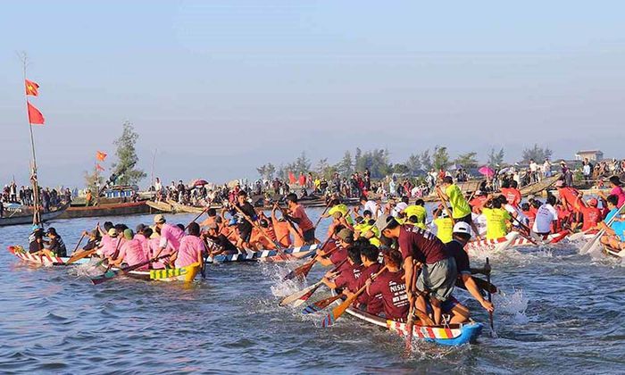 Khám Phá Phá Tam Giang - Đầm Nước Lợ Lớn Nhất Đông Nam Á