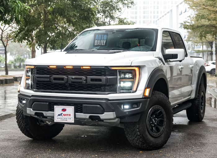 Hình ảnh chi tiết của mẫu xe Ford F-150 Raptor 2022 đầu tiên xuất hiện tại Việt Nam (adt-8424-copy.jpg)