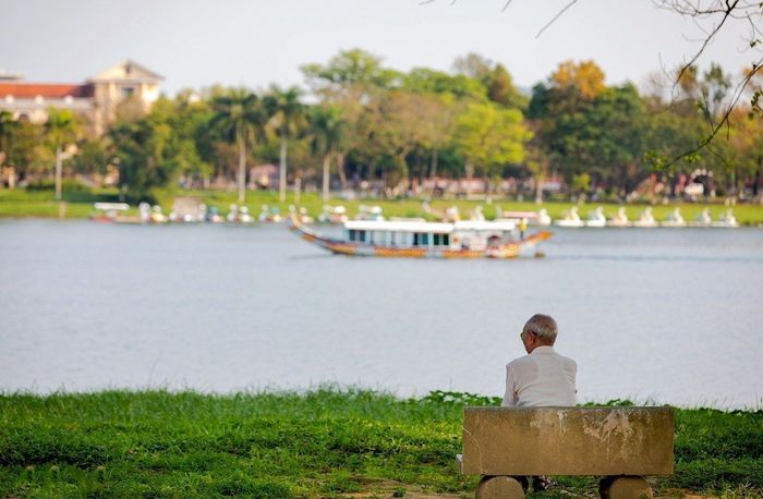 Khám Phá Công Viên 3-2 - Điểm Đẹp Nhất Miền Cố Đô Huế 4