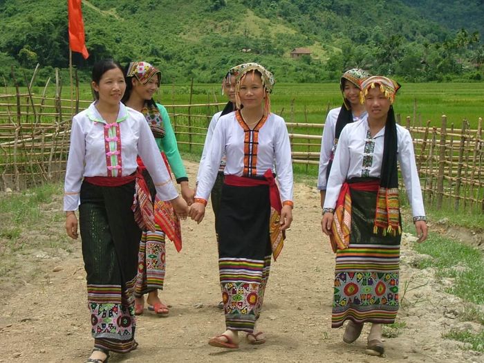 Xách ba lô lên và khám phá văn hóa dân tộc Thái tại Mộc Châu