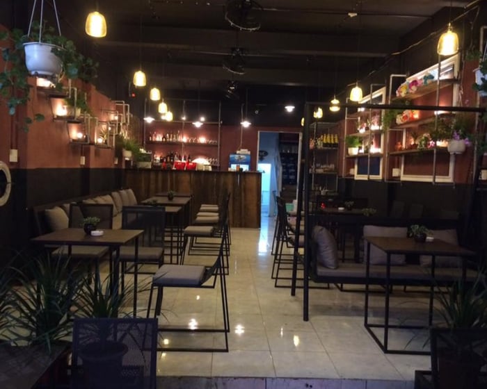 Bistro 34' Huế - Điểm đến lý tưởng cho những ai yêu thích ẩm thực Á Âu