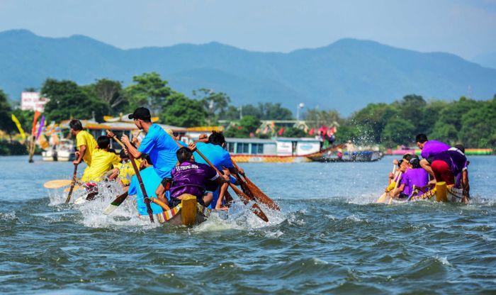 Hội đua ghe truyền thống - Lễ hội độc đáo tại Cố đô Huế - Phần 4