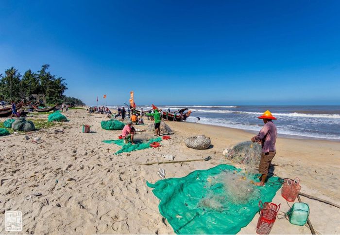 Làng chài Phú Hải - Một cuộc sống giản dị và đầy tiếng cười, liệu đó có phải là điều bạn đang tìm kiếm?