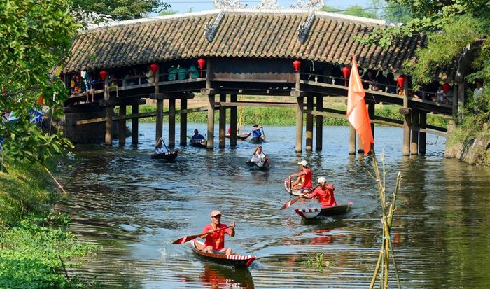 Cầu ngói Thanh Toàn - 240 năm gắn liền với xứ Huế