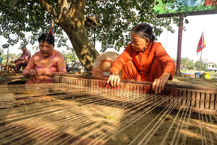 Lễ giỗ tổ làng mộc Kim Bồng tại Hội An - Tôn vinh bản sắc văn hóa của nghề mộc Kim Bồng