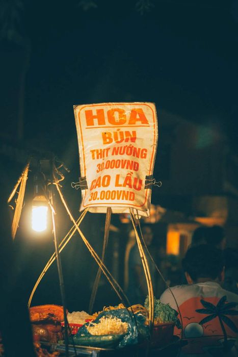 Sông Thu Bồn Hội An về đêm nhộn nhịp – Dấu ấn lịch sử giữa trái tim của phố cổ.