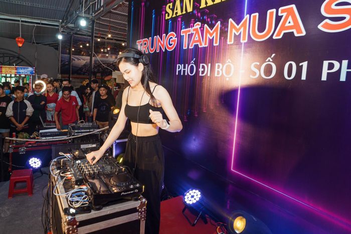 Chợ đêm Huế - Nơi mua sắm và vui chơi thả ga lý tưởng 9