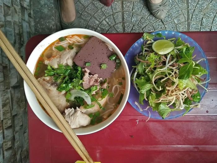 Bún bò huế - 'Thiên thần' của ẩm thực cố đô 7