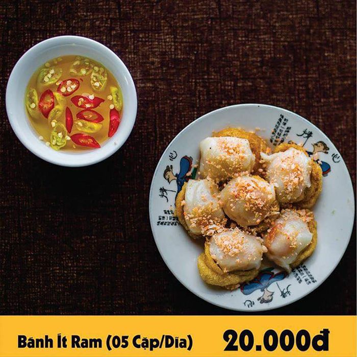 Quán Bánh Bà Chi 1964 - Hương vị Huế đậm đà trong từng chiếc bánh 6