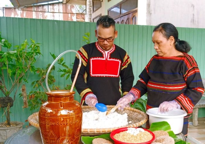 Thưởng thức rượu ghè Kon Tum tuyệt vời của vùng đất cao nguyên 6