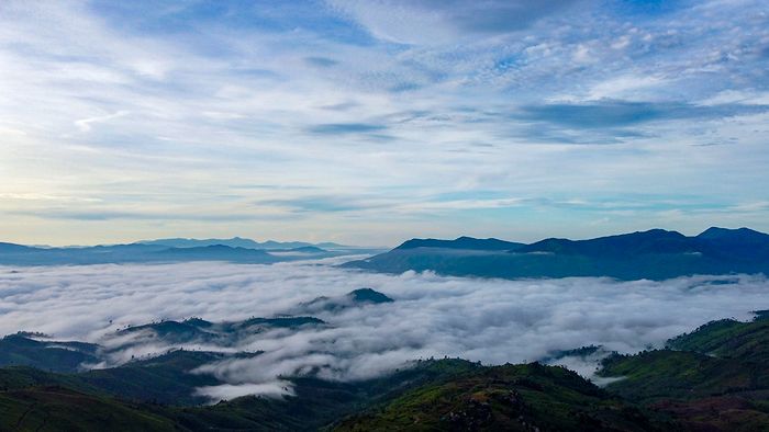 Săn mây trên đỉnh Chư Hreng, trải nghiệm không thể quên tại Kon Tum 4