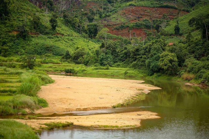 Ruộng bậc thang làng Kon Tu Rằng - Bình yên trên cao nguyên thơ mộng 5