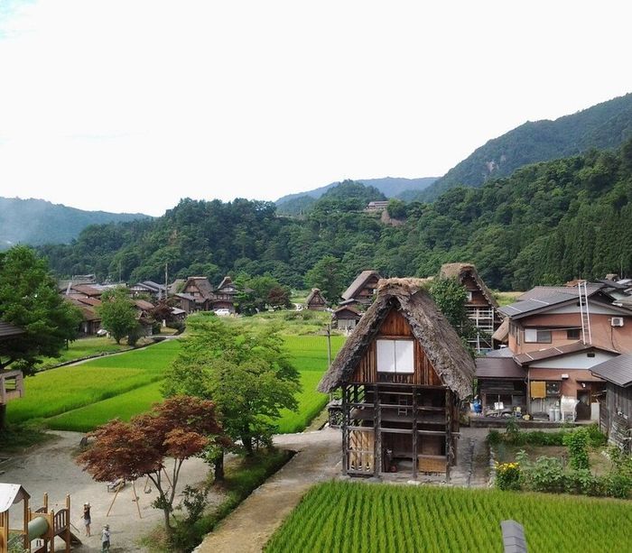 Làng cổ Shirakawa-go, một điểm đến quyến rũ trong mùa tuyết trắng 6