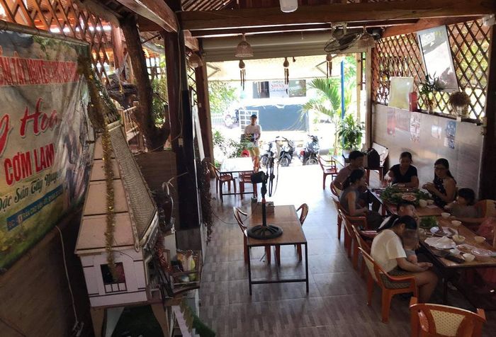 Quán Gỏi Lá Yến Vy danh tiếng tại Kon Tum 7