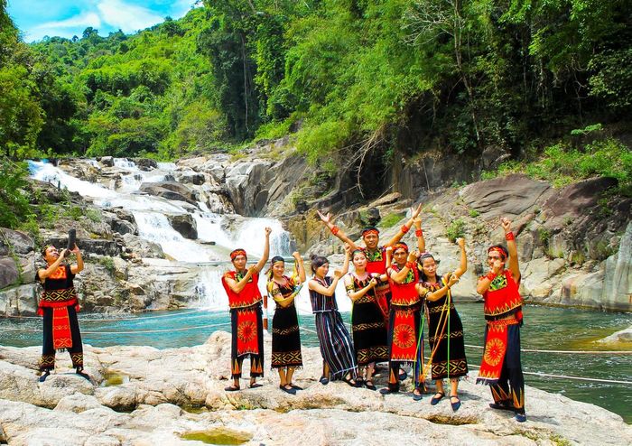 Lịch trình khám phá KDL Yang Bay trong 1 ngày rất chi tiết cho những bạn mới đến lần đầu tiên