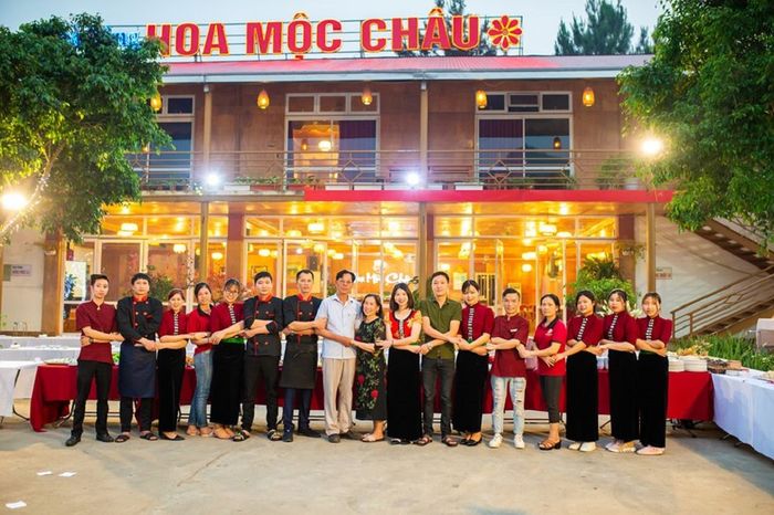 Khám phá ẩm thực tại nhà hàng Hoa Mộc Châu - Hương thơm của rừng Tây Bắc