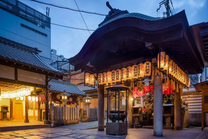 Dotonbori, nơi hấp dẫn với ẩm thực đường phố đa dạng