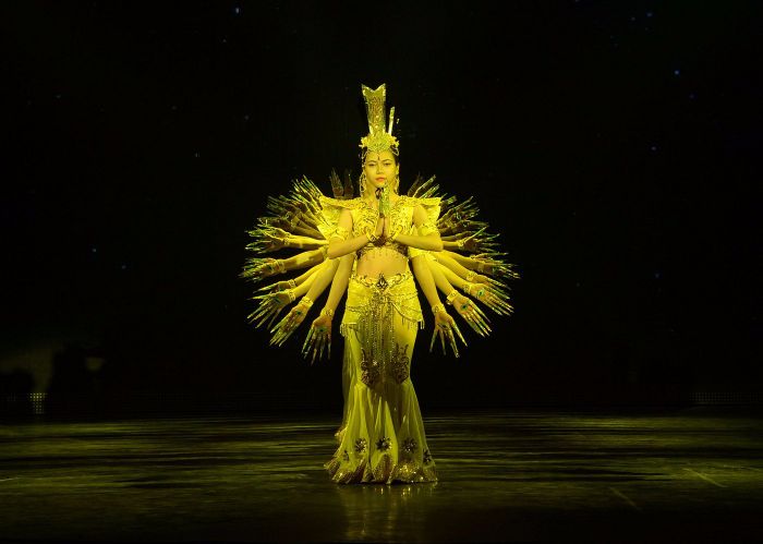 Galina Show Nha Trang - Một không gian nghệ thuật ấn tượng của châu Á tại thành phố biển đẹp nhất.