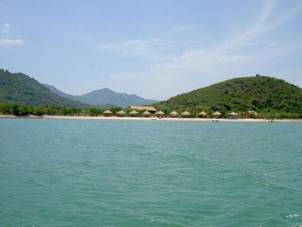 Hòn Sầm Nha Trang - Khám phá viên ngọc xanh ẩn giấu giữa vịnh Nha Phu 5