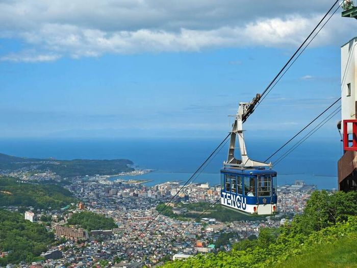 Otaru là một thành phố cảng quyến rũ tại Hokkaido, Nhật Bản.