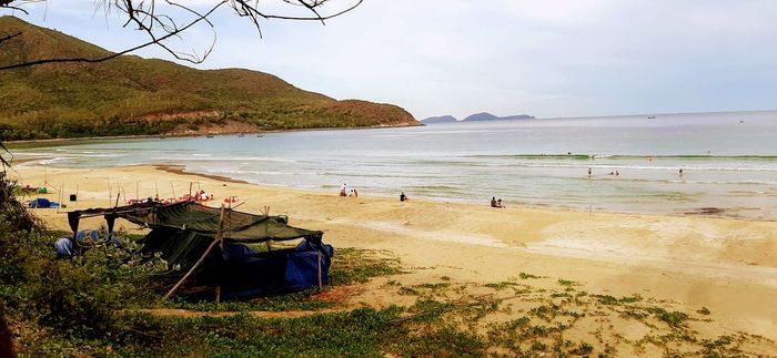 Bãi Dài Nha Trang - Một thiên đường bình dị nằm ở hạ giới với biển xanh cát trắng sóng xô bờ suốt năm