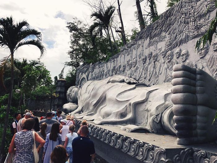 Chùa Long Sơn Nha Trang - Làm cho bạn ngạc nhiên bởi vẻ đẹp của tượng Phật trắng lớn nhất Việt Nam 7