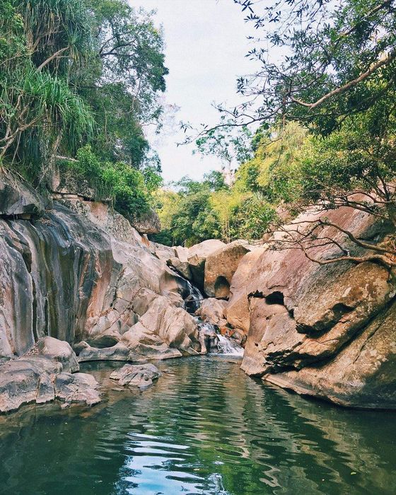 Ghi lại ngay bộ bí kíp khám phá “tuyệt tình cốc” như thực như hư tại suối Ba Hồ Nha Trang 9