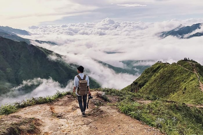 Kinh nghiệm chi tiết về hành trình trekking Pha Luông trong 2 ngày 1 đêm, đảm bảo an toàn.