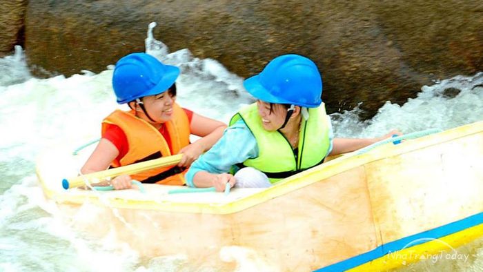 Waterland Thạch Lâm - Điểm giải trí phong phú của Nha Trang.