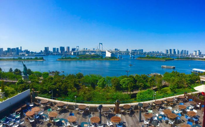 Đảo nhân tạo Odaiba và những trải nghiệm không giống ai